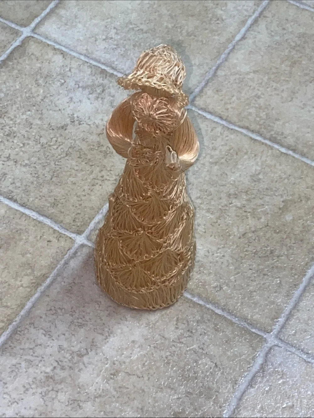 Gold Wire Angel Figurine Decorative Accent